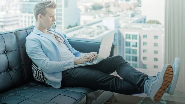 Make Money Online: How A College Dropout Makes $15k/Month Online